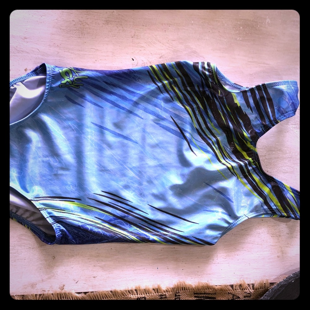 GK leotard